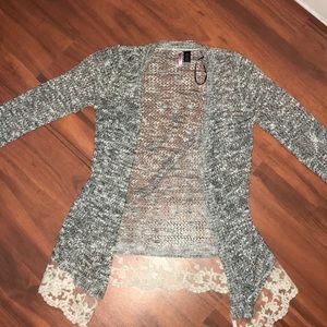 CARDIGAN WITH LACE